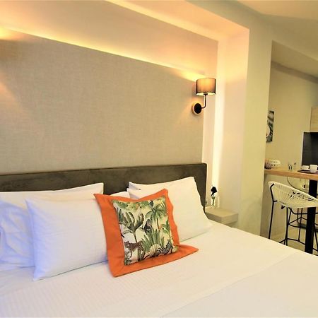 Aiolos Apartments Ermou 64 2Nd Floor Suites Atenas Exterior foto